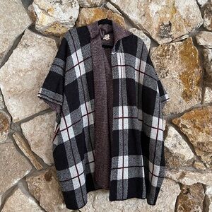Black and White Plaid women's Sweater